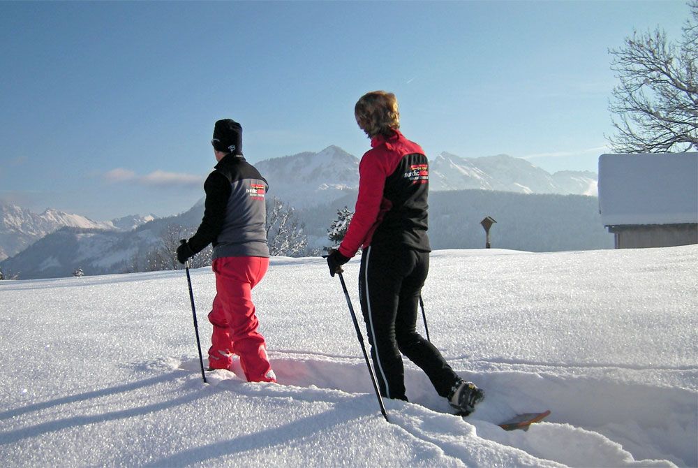 Das Allgäu mit den Schneeschuhen entdecken.